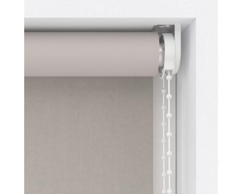 Rulou cu lanț în cadrul ferestrei