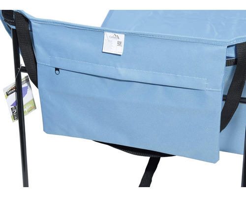 Vizualizare detaliată a unei genți de scaun de camping albastru deschis cu fermoar