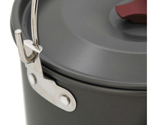 Oală cu capac și detaliu mâner