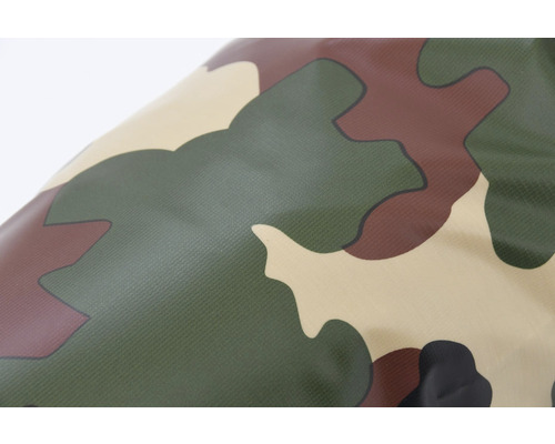 Prim-plan cu o țesătură cu model de camuflaj