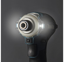 Logo Makita pe o șurubelniță cu impact cu acumulator și iluminare LED.