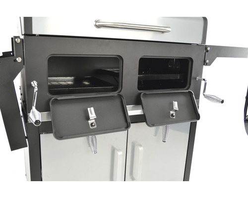 Vizualizare detaliată a unui cărucior pentru grătar cu uși deschise