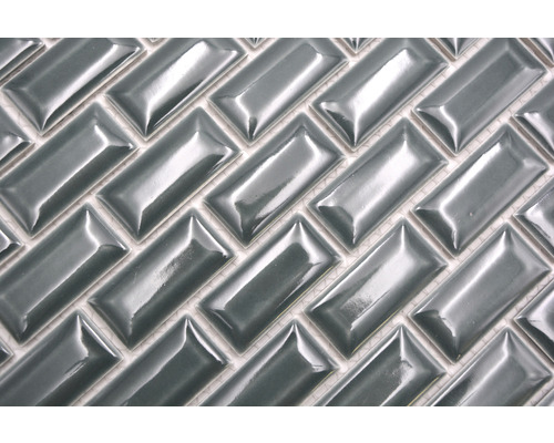 Plăci de mozaic în model herringbone
