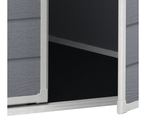 Imagine detaliată a unei uși glisante deschise a unei magazii de grădină