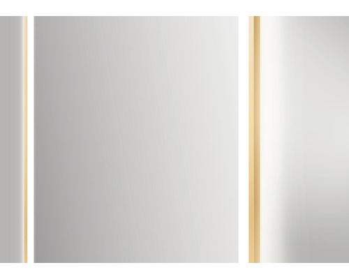 Detalii ale unei oglinzi cu iluminare