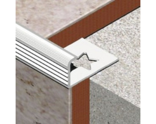 Profil metalic pentru marginea scărilor pe faianță