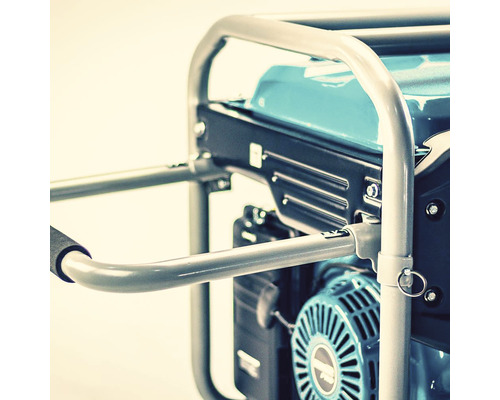 Prim-plan al unui generator cu cadru de transport.