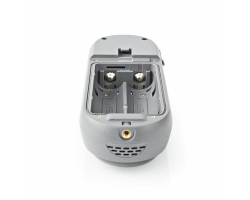 Compartiment baterie deschis al unui dispozitiv electronic