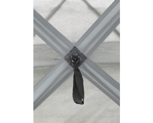 Prim-plan cu cadrul unui pavilion cu bandă de fixare