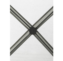 Vizualizare detaliată a unei structuri de umbrelă de soare cu suporturi și un element de conectare.