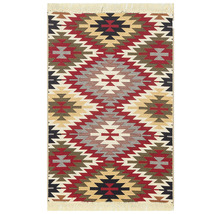 Covor cu model geometric
