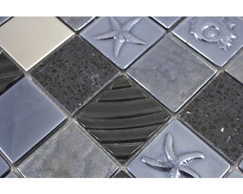 Plăci de mozaic cu diferite modele și texturi