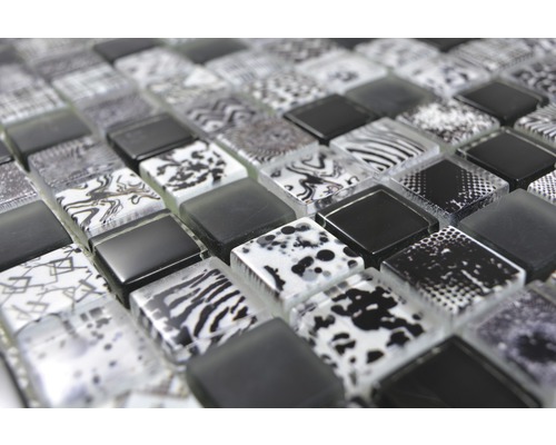 Plăci de mozaic cu diferite modele