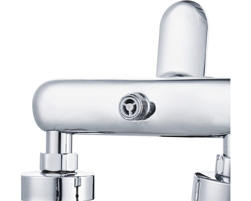 Imagine detaliată a unui robinet