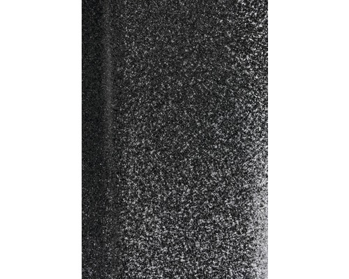 Prim-plan cu un covor negru