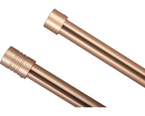 Prim-plan cu două suporturi metalice pentru galerie perdea