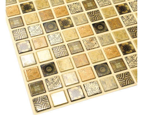 Covor de gresie mozaic cu plăci pătrate în diferite modele