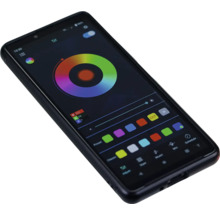 Smartphone cu aplicație de selectare a culorilor pentru controlul luminii