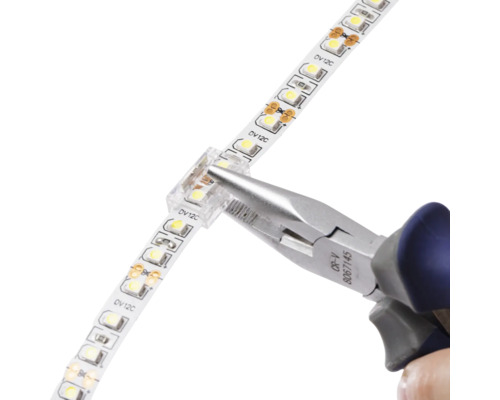 Bandă LED fixată cu clește