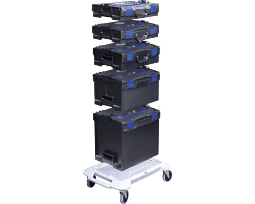 Stivă de cutii de scule pe o placă cu rotile