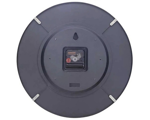 Spatele unui ceas de perete rotund cu mecanism și dispozitiv de agățare