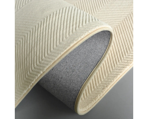 Prim-plan cu un covor cu model în zig-zag