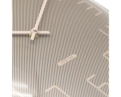 Vizualizare detaliată a unui ceas de perete Nextime cu indicatoare și design de cadran