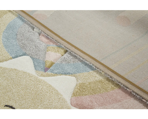 Covor cu model geometric și textură moale