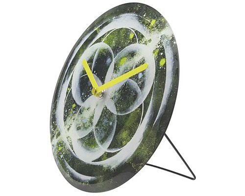 Ceas de masă cu design floral abstract și arătătoare galbene