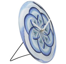Ceas de masă cu model floral albastru și picior metalic