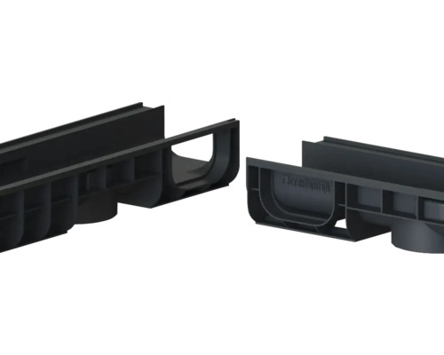 Două canale de drenaj negre din plastic pentru drenajul de suprafață.