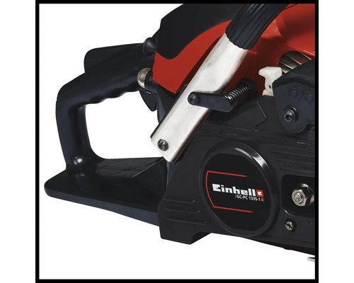 Prim-plan cu motofierăstrăul Einhell GC-PC 1335-I