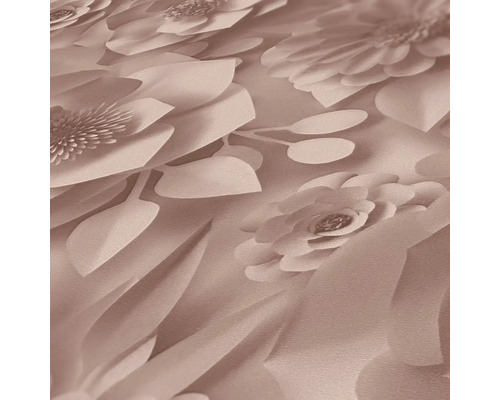 Prim-plan cu un tapet cu motiv floral.