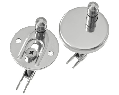 Două elemente de fixare metalice pentru scaunul de toaletă