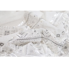 Material decorativ pentru perdele cu model țesut