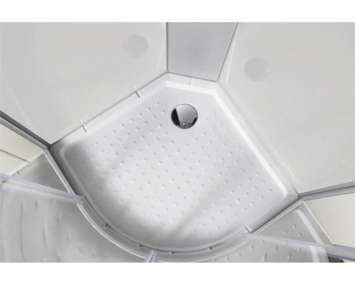 Vedere interioară a unei cădițe de duș cu scurgere