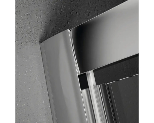 Imagine detaliată cu o cabină de duș cu profil de cadru