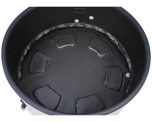 Vedere interioară a unui recipient rotund pentru apă cu fund negru