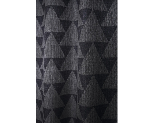 Material textil cu model triunghiular