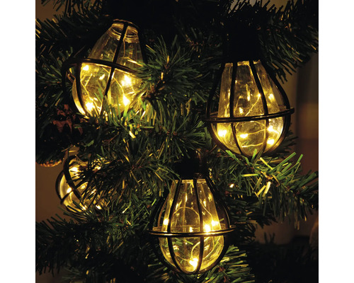 Ghirlandă luminoasă decorativă în formă de pară cu LED pe un pom de Crăciun