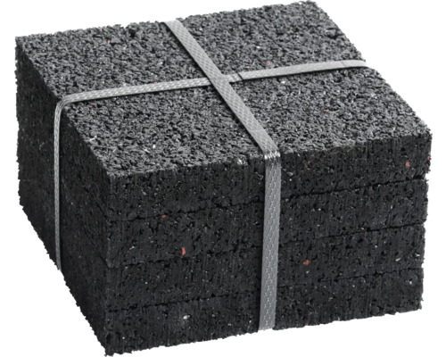 Pachet cu mai multe plăci negre din granule de cauciuc