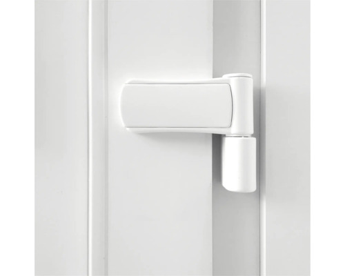 Balama de ușă albă pe o ușă