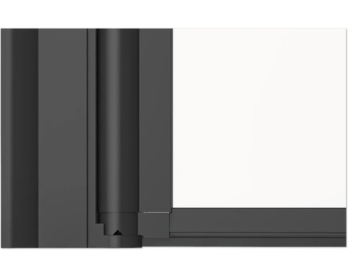 Detaliu fereastră cu ramă