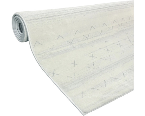 Covor rulat cu model