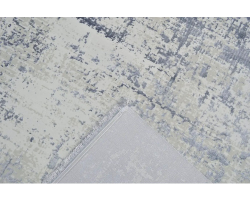 Covor cu model abstract