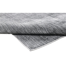 Covor gri cu model geometric