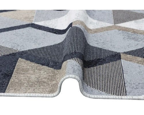 Covor cu model geometric