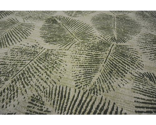 Prim-plan al unui covor cu model de frunze