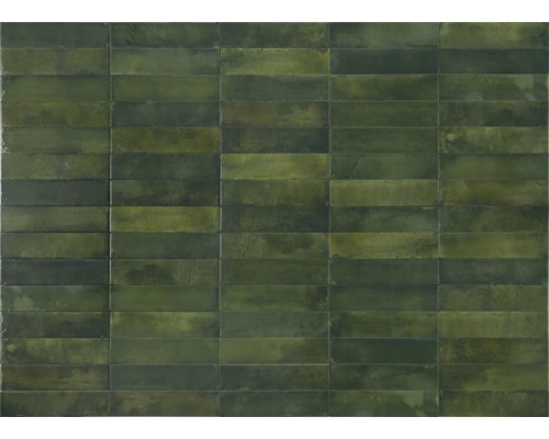 Plăci dreptunghiulare verzi așezate una lângă alta