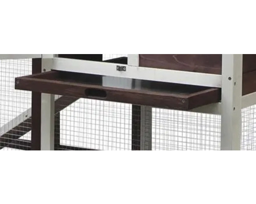 Vizualizare detaliată a unui sertar din lemn pe o cușcă pentru animale mici